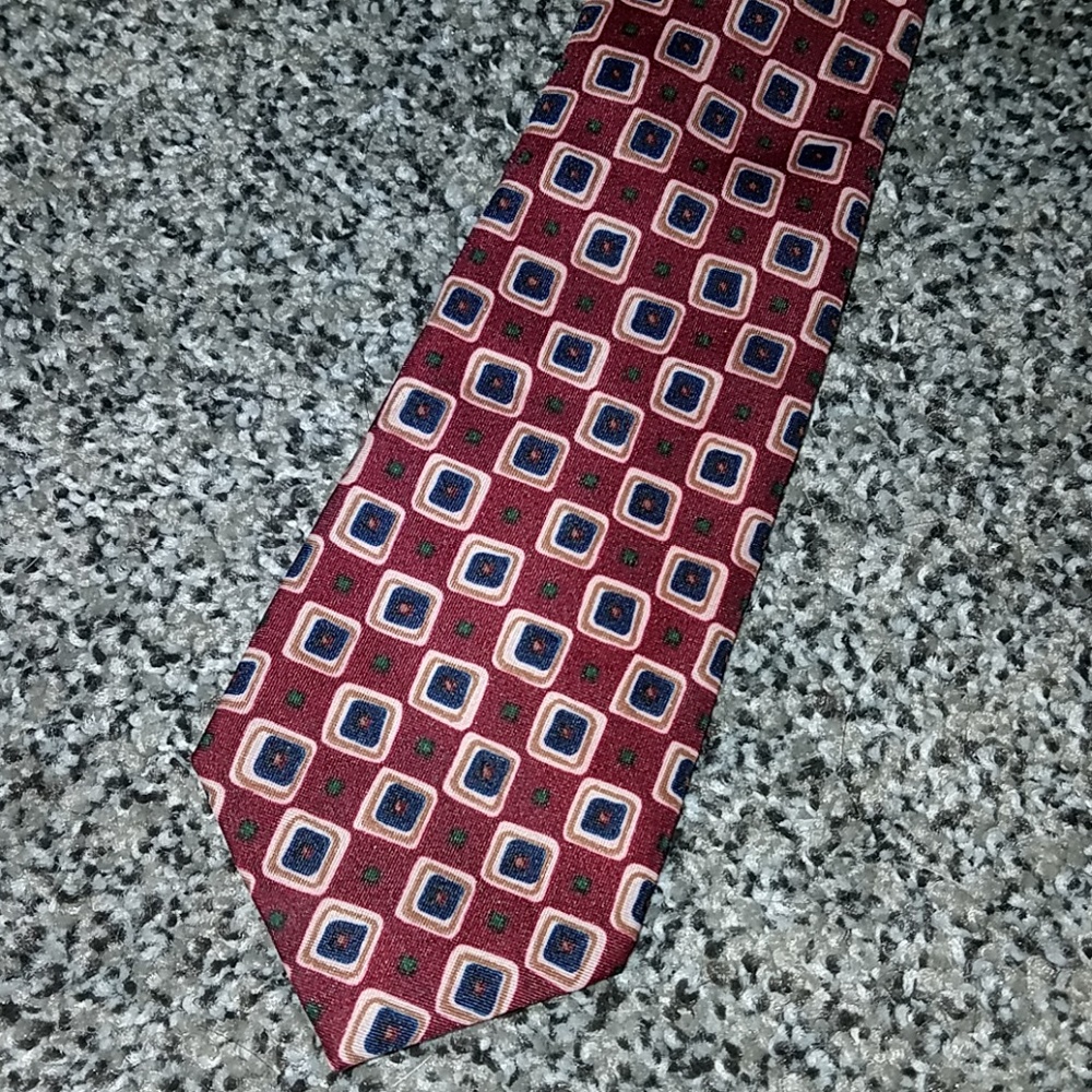 Burgandy Michael James print sling neck tie